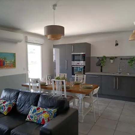 Le Cap Eden Apartment